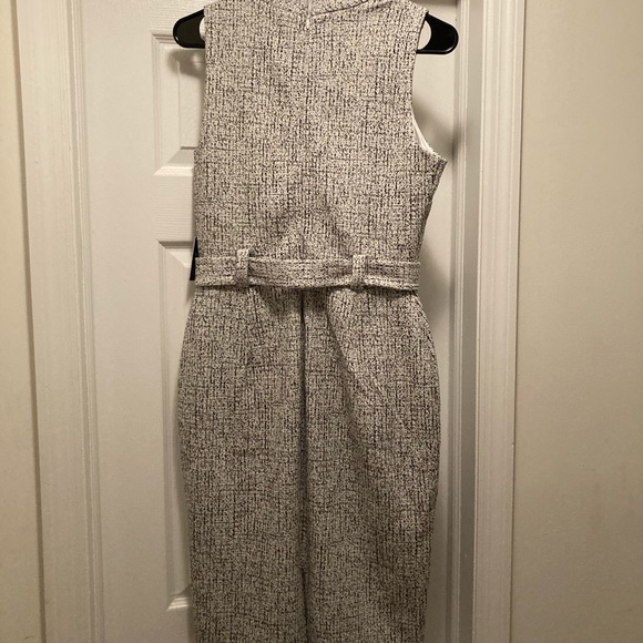 Dress - Picture 2 of 7